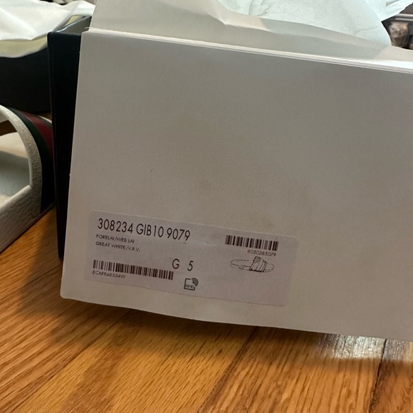 gucci pool slides - Picture 2 of 7